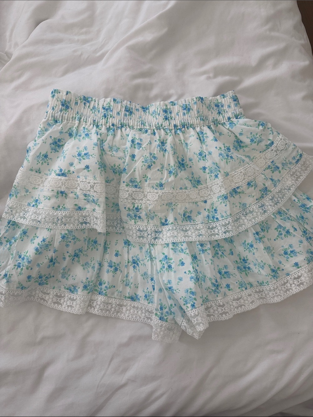 Altrd State skort
